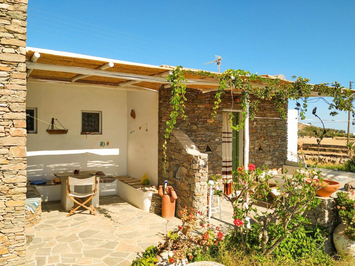 Το Κατἑ Aparthotel Artemonas Exterior photo