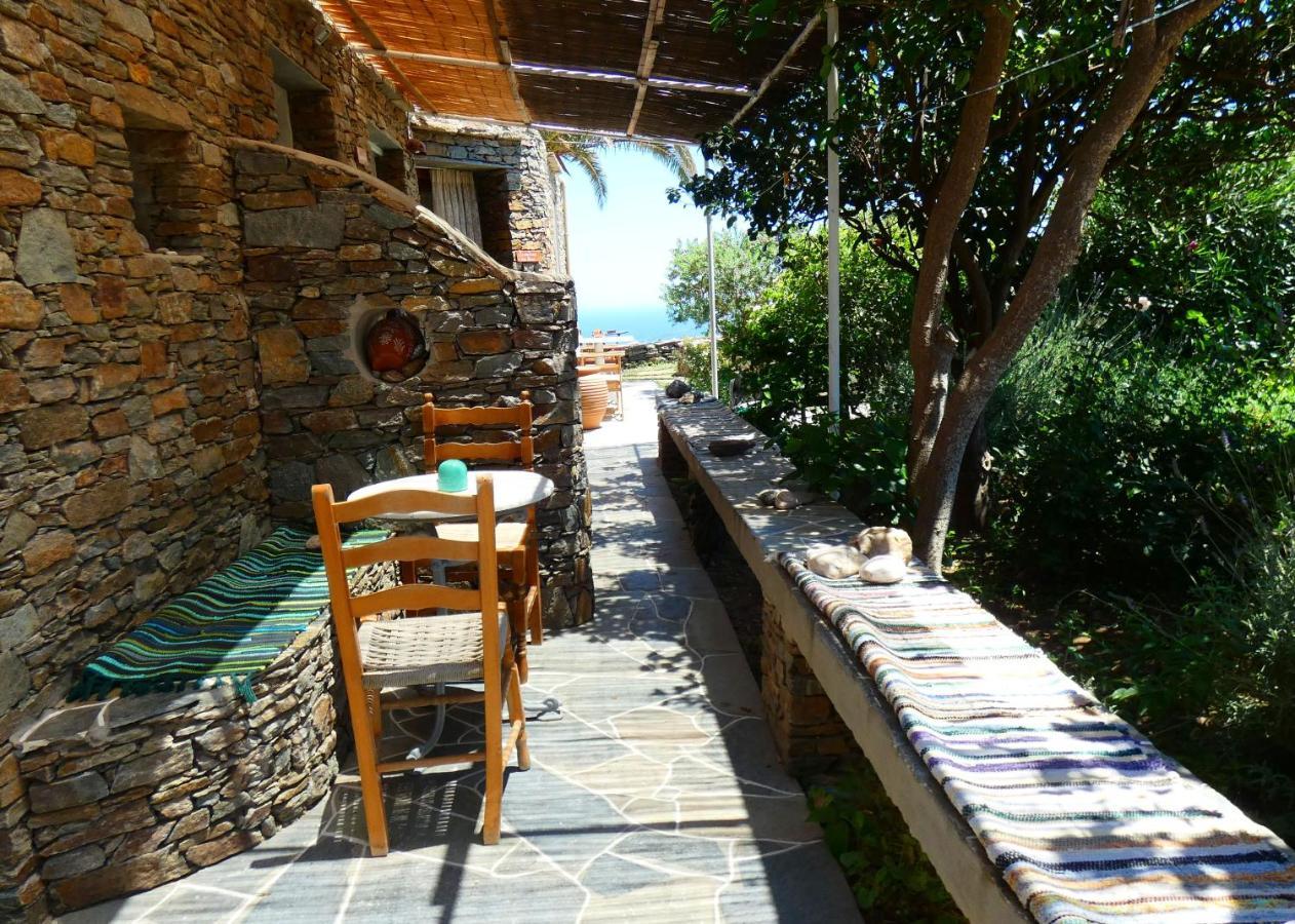 Το Κατἑ Aparthotel Artemonas Exterior photo