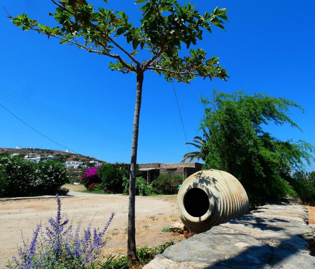 Το Κατἑ Aparthotel Artemonas Exterior photo